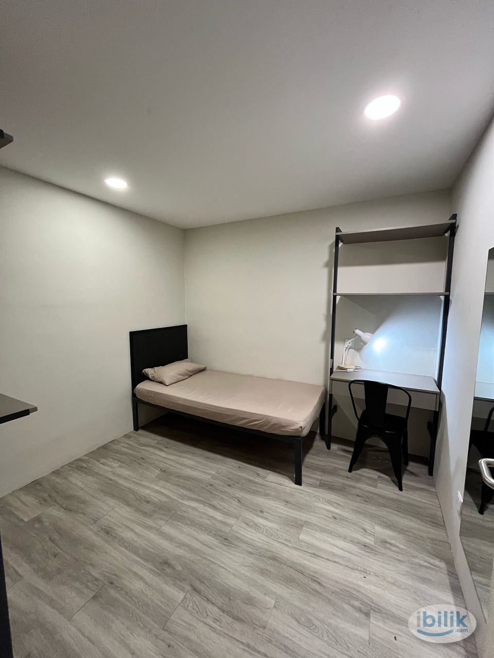 Image 1 of 🙋‍♀️FEMALE UNIT🙋‍♀️SUBANG JAYA USJ 21 AIRCOND PRIVATE SINGLE ROOM FOR RENT 🤩NEAR TO USJ21 LRT , MAIN PLACE MALL✨✨ - Room rental in 