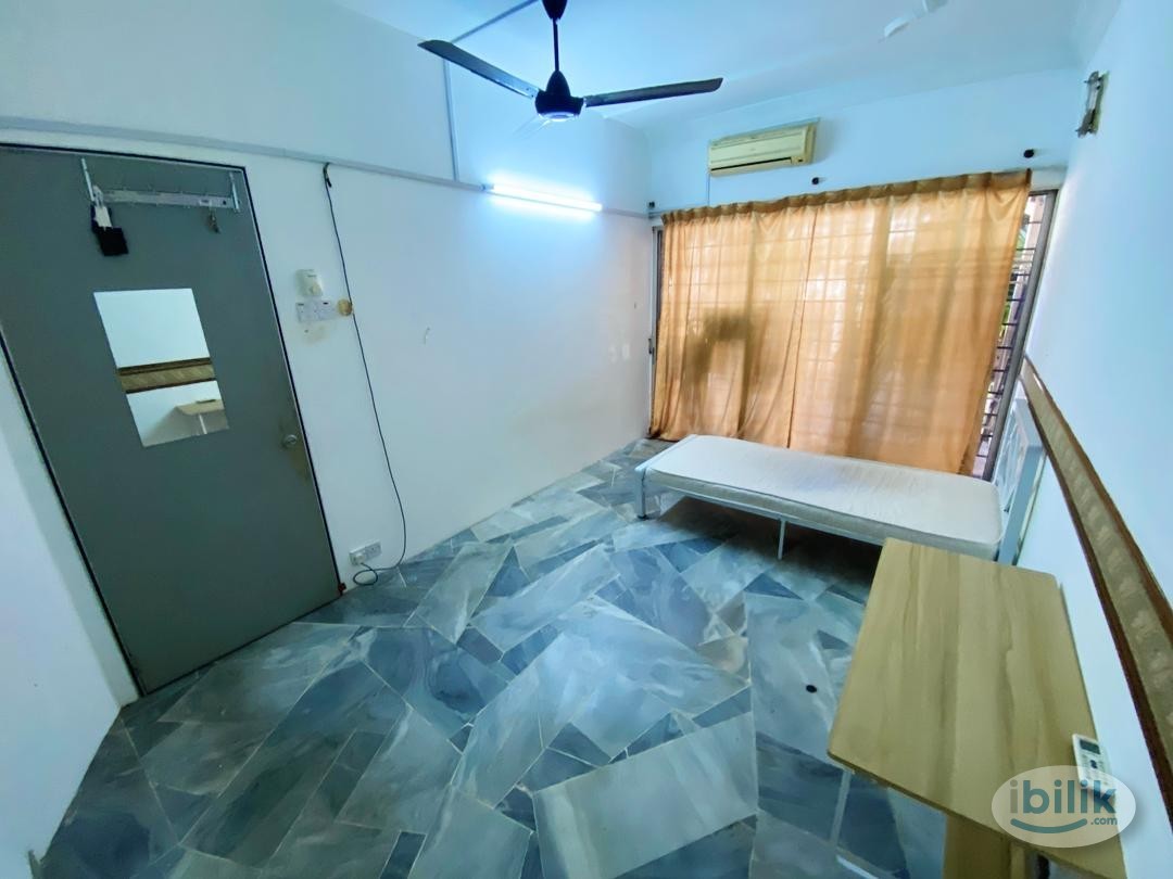 Image 2 of 🔥Room to Rent🔥 at Damansara Utama,Near One Utama Shopping Mall 6 Min Walking Distance🚶🌟 - Room rental in 