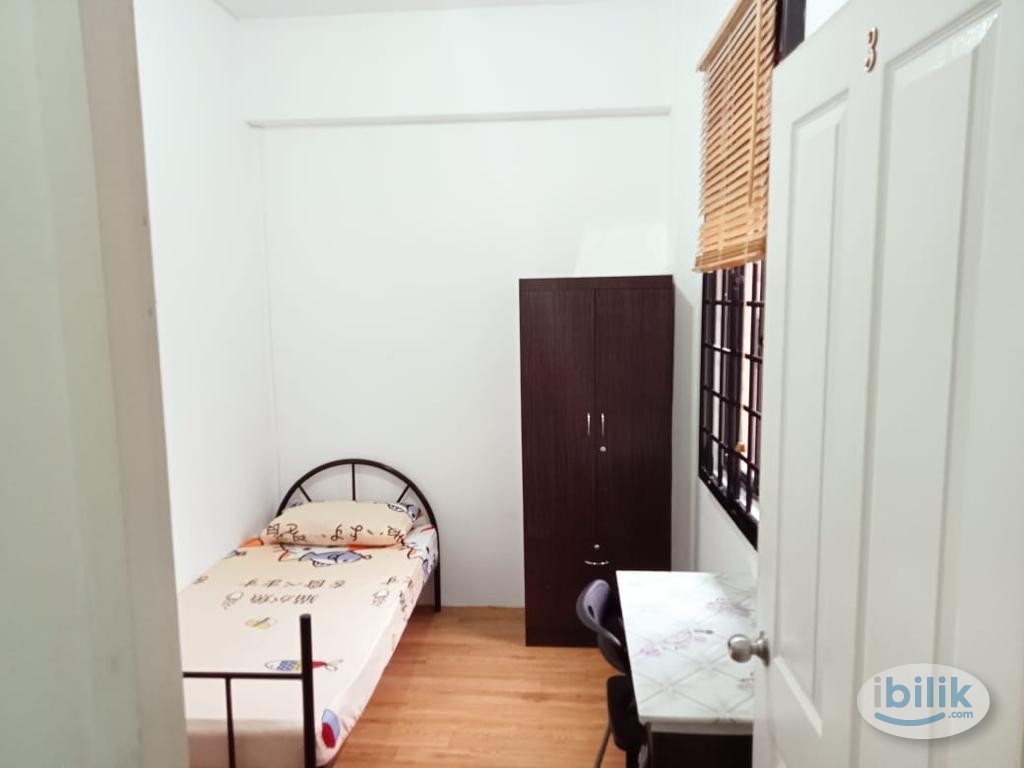 Image 1 of Private singlebed room at Farrer Park (Petain court) near city sq mall: fpwin. - Room rental in 