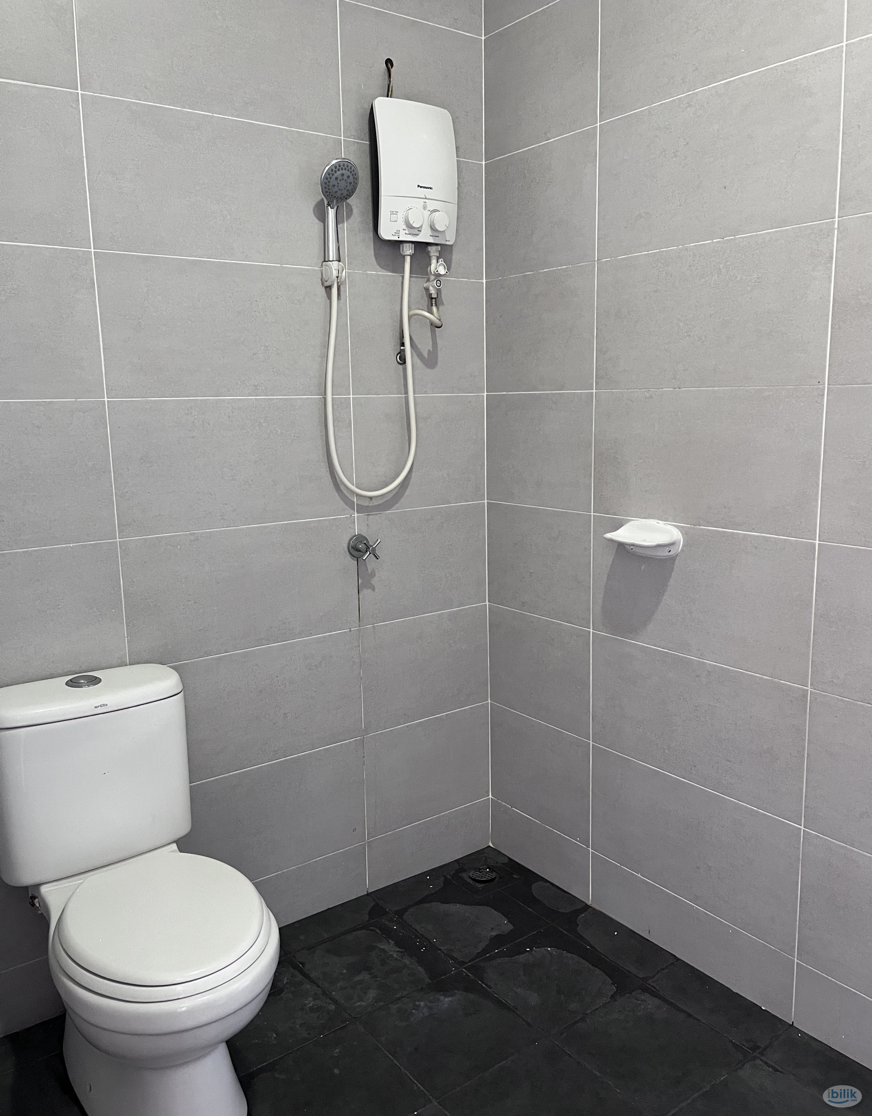 Image 2 of Middle Room BM City Suites Bandar Perda - Room rental in 