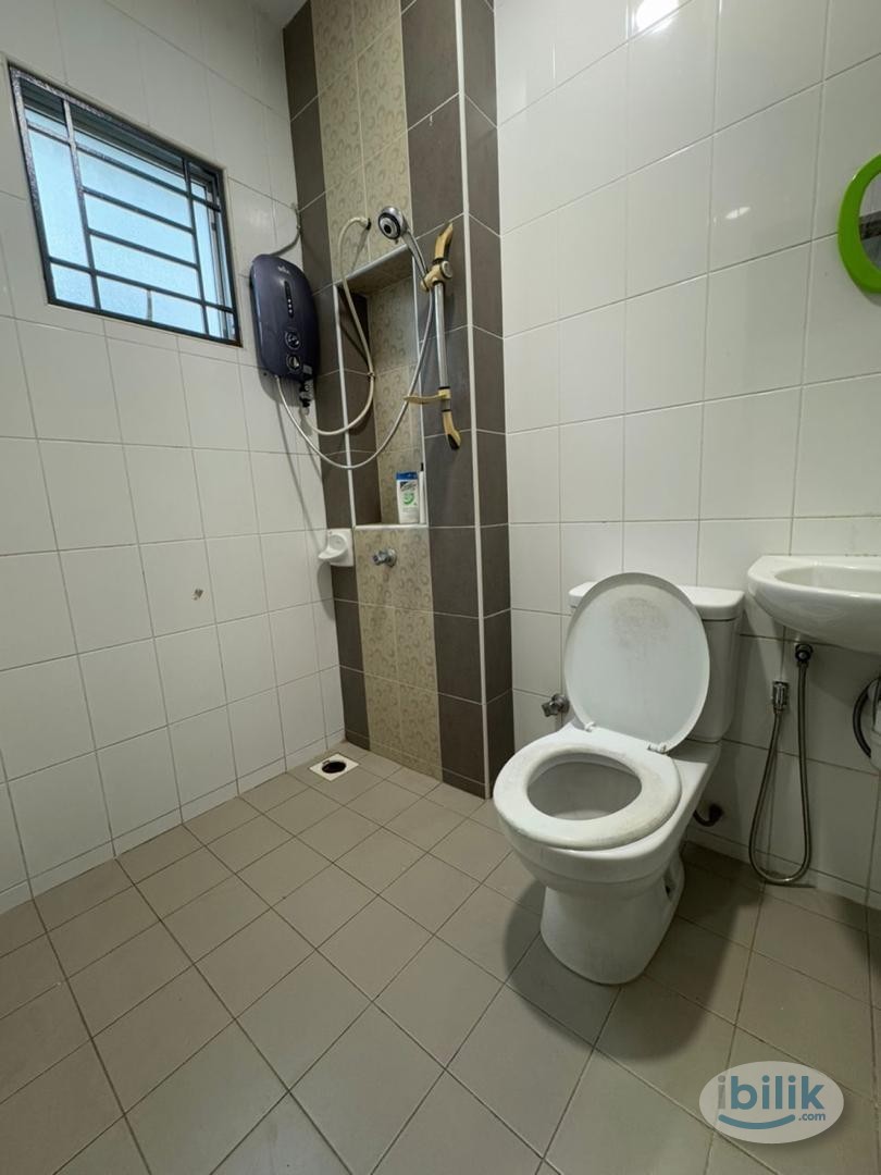 Image 3 of 💥 Spacious Room with Aircond in SS2! — RM550 Only + ZERO Deposit 💸 - Room rental in 