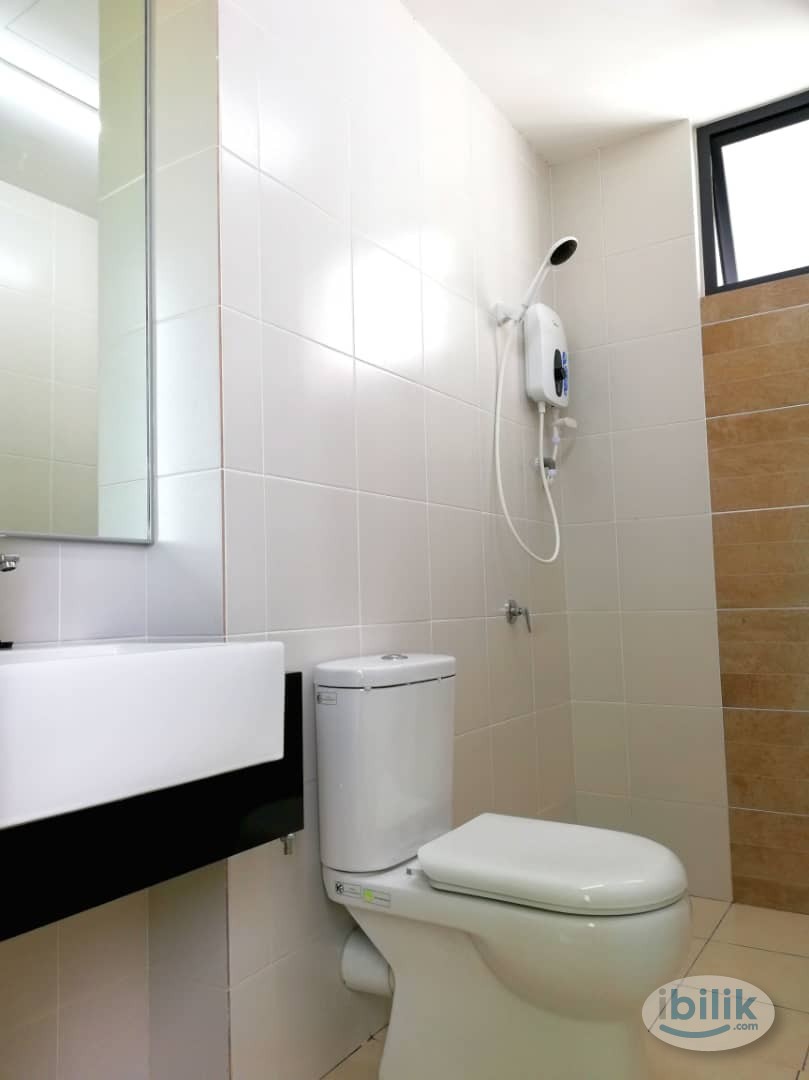 Image 4 of ✅Middle Room at Aston Acacia Condominium With ⭐Personal Toilet⭐, Bukit Mertajam Town. - Room rental in 