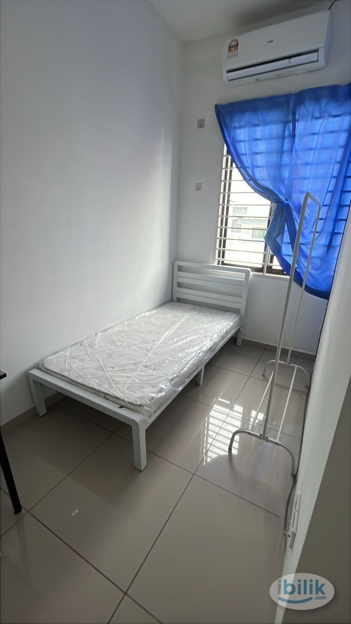 Image 1 of Room for rent -u13 setia alam -setia impian-setia indah-setia utama - Room rental in 