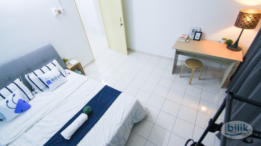 Image 2 of Master Room at Palm Spring, Kota Damansara`` - Room rental in 