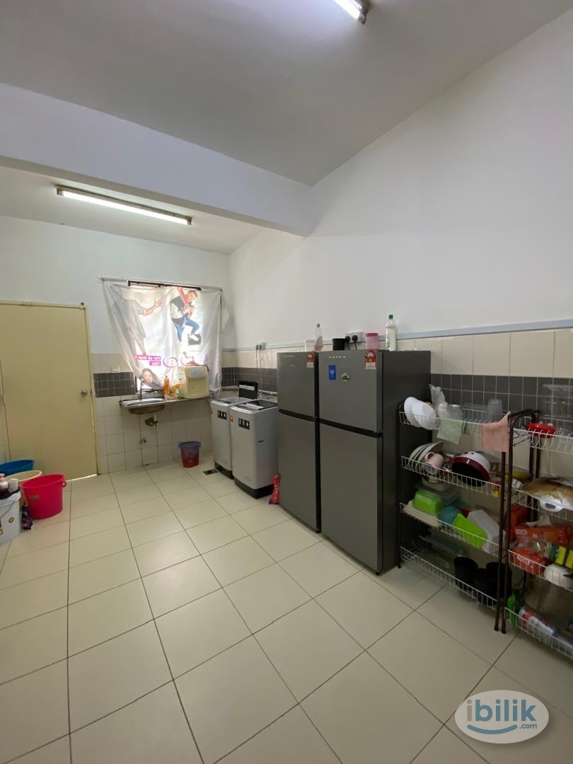 Image 4 of 🙇‍♀️FEMALE UNIT🙇‍♀️✨Luxury Middle Room for Rent 🏡 Setia Alam🎏🎏🎏 - Room rental in 