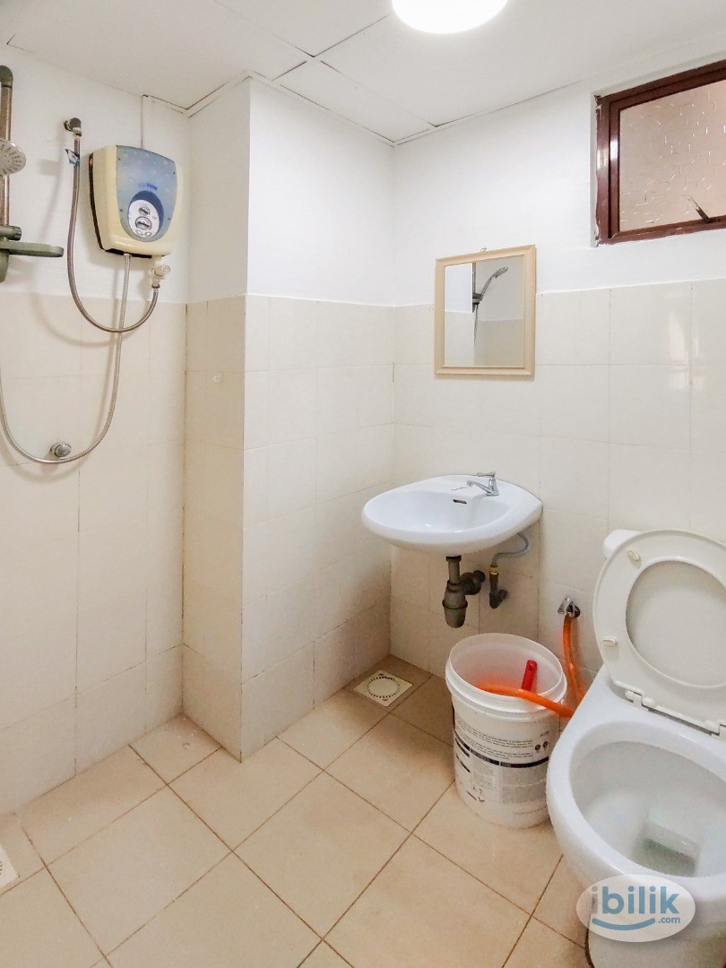 Image 1 of Single Room at Palm Spring, Kota Damansara..` - Room rental in 
