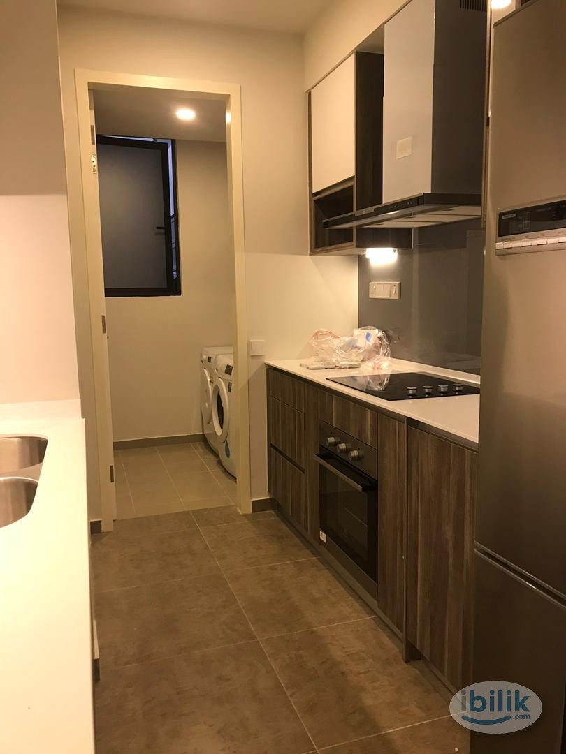 Image 4 of FREE WIFI PRIVATE BALCONY Middle Room at The Rainz, Bukit Jalil - Room rental in 