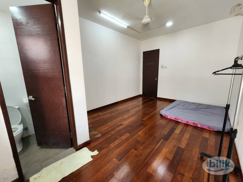 Image 1 of Master Room at Alam Impian, Shah Alam To Rent( Immediately Move In) - Room rental in 
