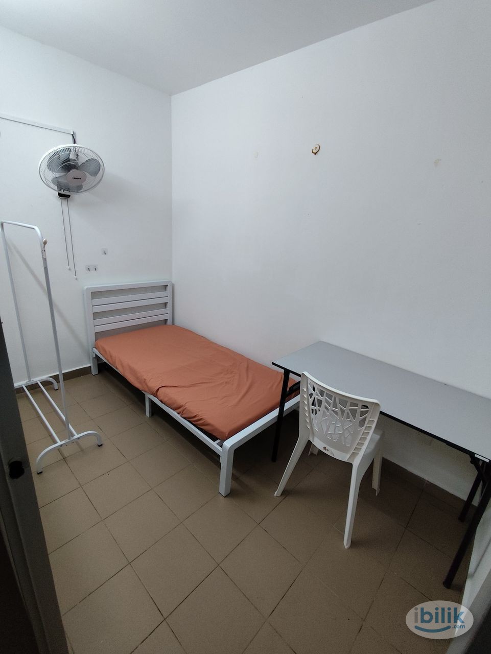 Image 3 of Single Room with fan at SS2 nearby The Hub SS 2, SS 2 Commercial Area, Damansara Utama - Room rental in 
