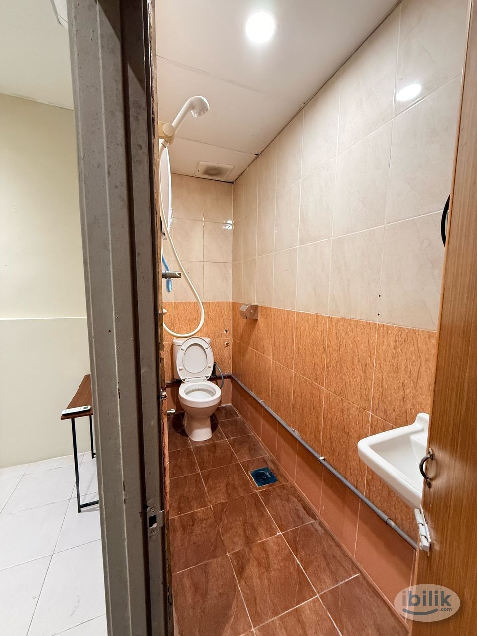 Image 4 of 🎈Spacious Co-Living Room with [ Zero Deposit ] HOTEL ROOM FOR LONG STAY CASAVILLA @ SS3🎈Near LRT Taman Bahagia‼️❤️ - Room rental in 