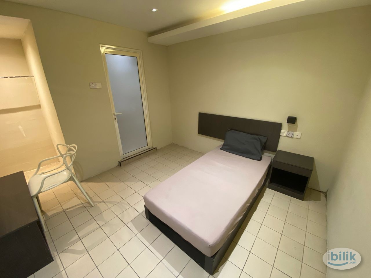 Image 1 of ZERO DEPOSIT Middle Room at Q INN HOTEL Bandar Sunway, Petaling Jaya - Room rental in 
