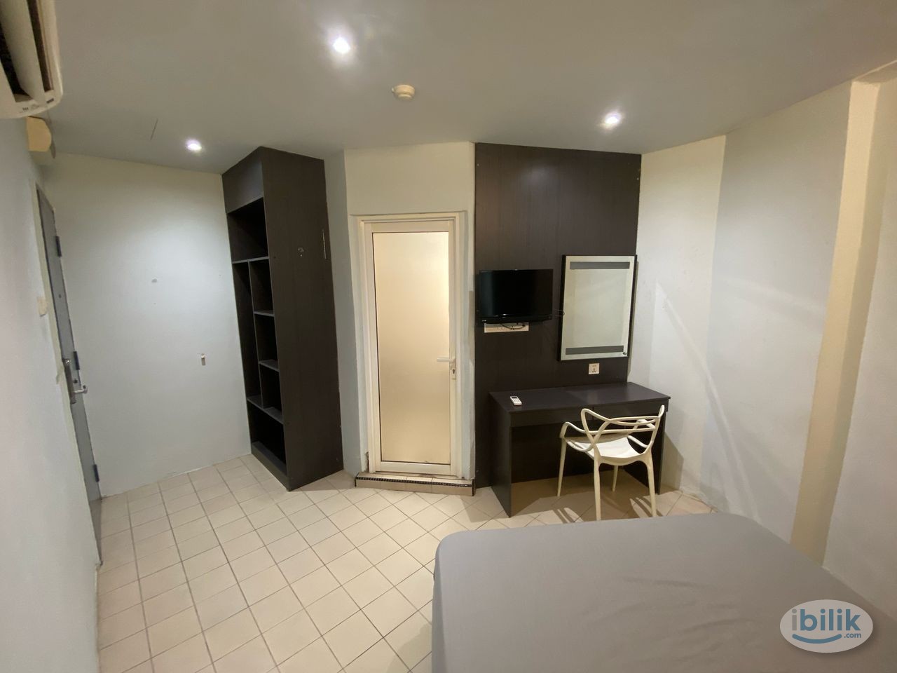 Image 4 of ZERO DEPOSIT Middle Room at Q INN HOTEL Bandar Sunway, Petaling Jaya - Room rental in 