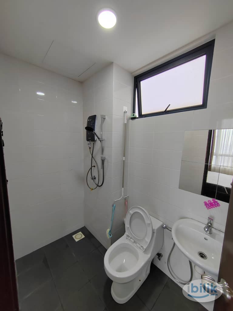 Image 1 of Studio at Landmark I, Bandar Sungai Long - Room rental in 