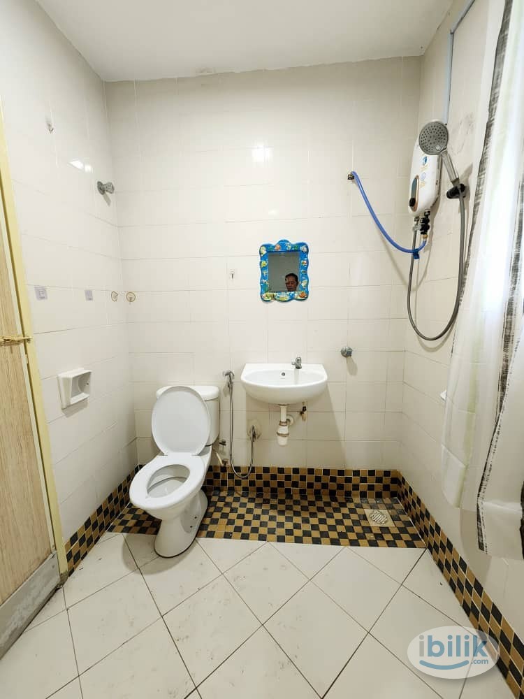 Image 2 of 10 Min Drive Aeon Bukit Rimau🚗🌟Zero Deposit 😮‼️Master Room at Kota Kemuning, Shah Alam - Room rental in 