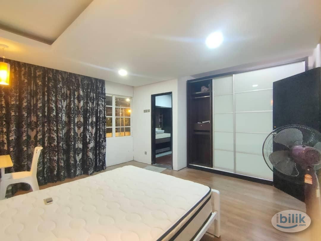 Image 1 of 🤩🤩 ONLY ONE SUPER BIG AND MODERN MASTER ROOM WITH PRIVATE BATHROOM🤩🤩 at SS7, Kelana Jaya ⚡️ MOVE IN IMMEDIATELY 💥 - Room rental in 