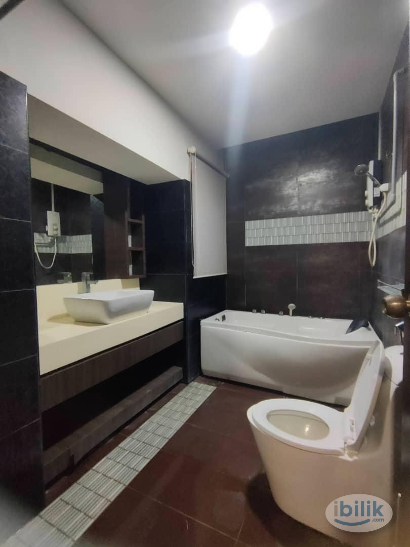Image 3 of 🤩🤩 ONLY ONE SUPER BIG AND MODERN MASTER ROOM WITH PRIVATE BATHROOM🤩🤩 at SS7, Kelana Jaya ⚡️ MOVE IN IMMEDIATELY 💥 - Room rental in 