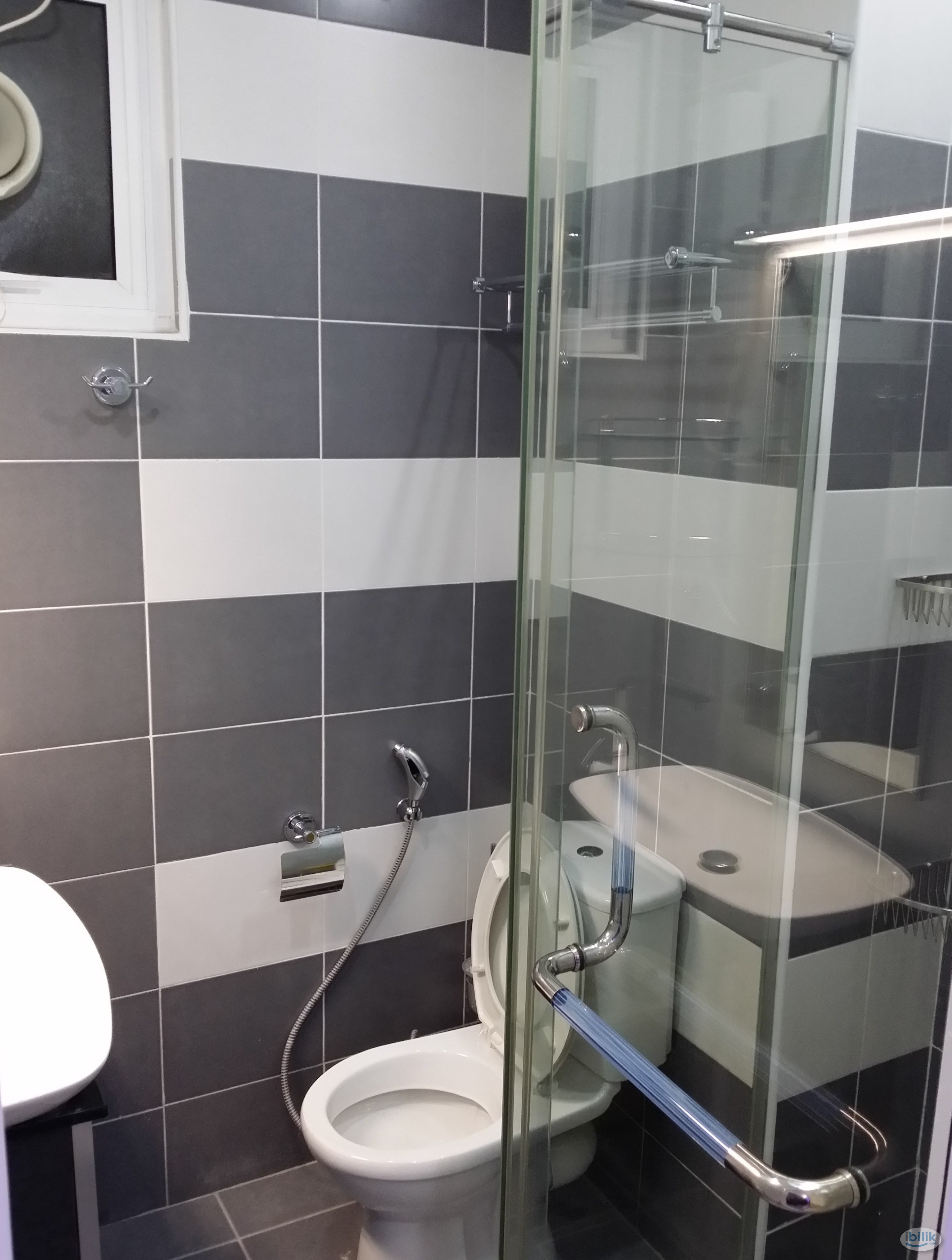 Image 5 of Single Room at i-Regency Condominium near to USM & Tesco Extra(Lotus)Fully Furnished - Room rental in 