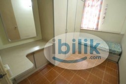 Room Rental in Malaysia - Middle Room at Cyberjaya, Selangor ( Malay Female )