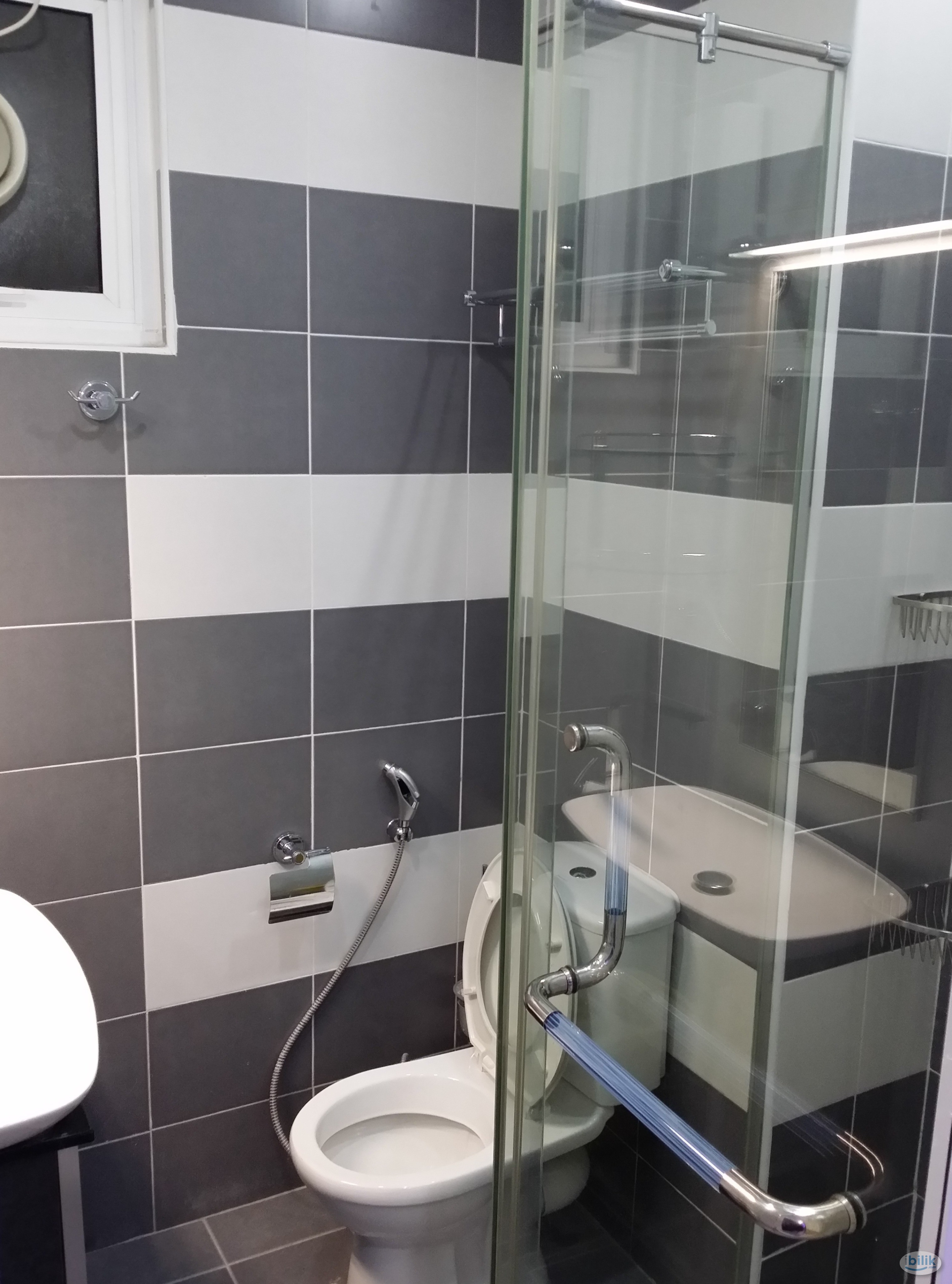 Image 3 of Single Room at i-Regency Condominium near to USM & Tesco Extra(Lotus)Fully Furnished. - Room rental in 