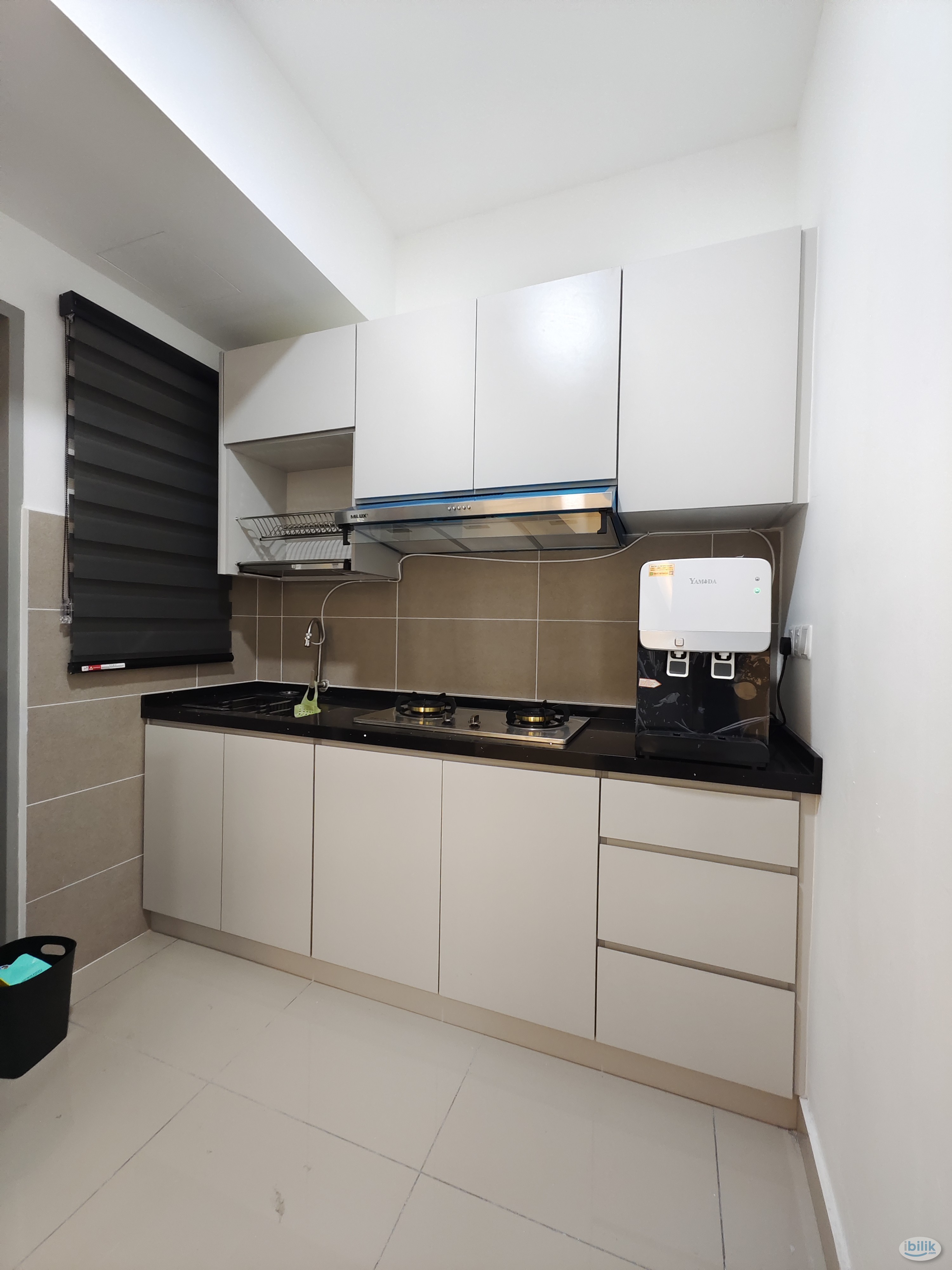 Image 4 of ♠ Medium Room M Centura – UM-Wales 1 km 🎓 • Sentul Boulevard Hub 700 m 🏢 - Room rental in 