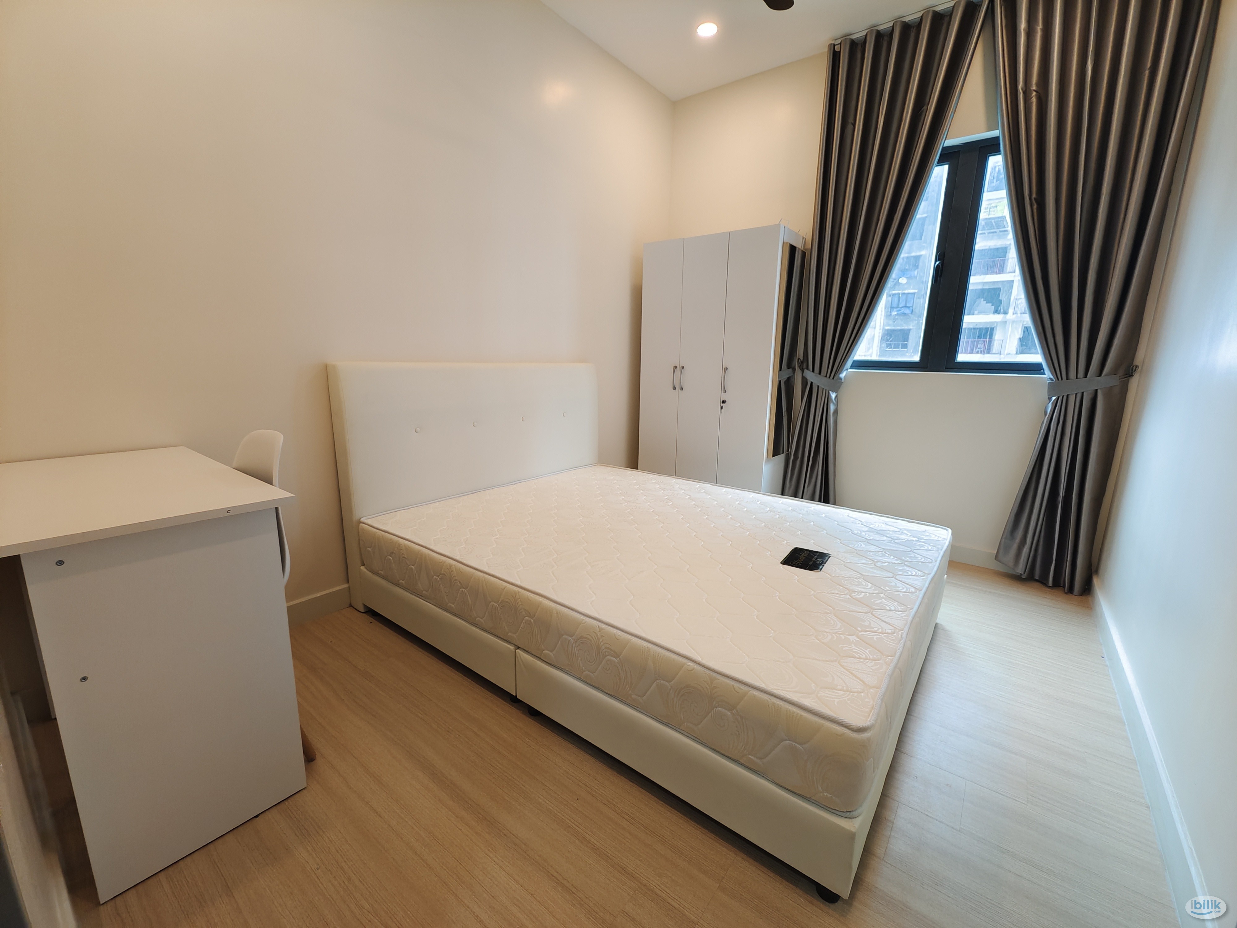 Image 3 of ♠ Medium Room M Centura – UM-Wales 1 km 🎓 • Sentul Boulevard Hub 700 m 🏢 - Room rental in 