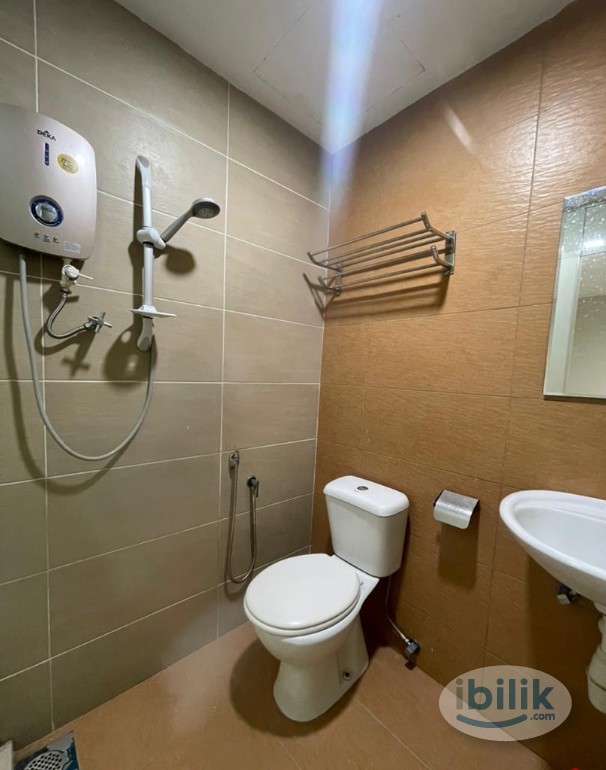 Image 2 of ⭕Zero Depo⭕ Room attach Private Toilet🚽 at Mahkota Cheras✅ near UTAR🔥🔥🔥 - Room rental in 