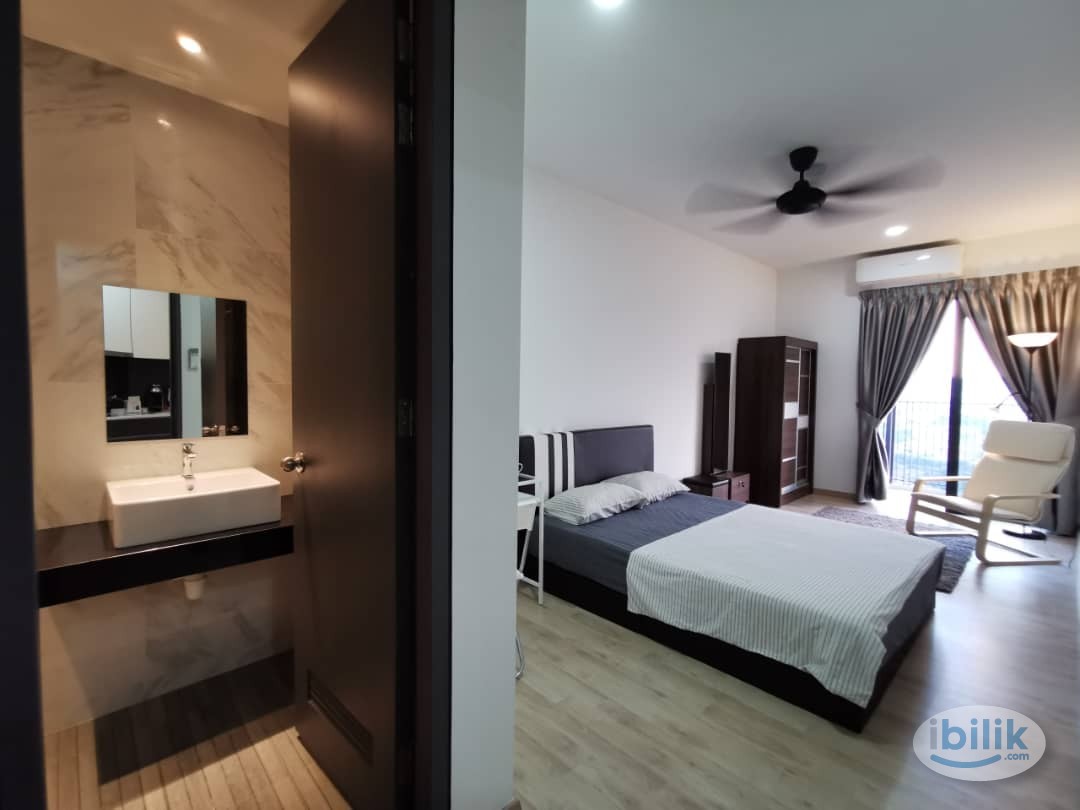 Image 1 of [✨Nov] Master room @ Emporis, 3mins drive to Segi, Doorstep to Jaya Grocer/Ninso/Coffee shop/Mamak/Cafe, 8mins to Sunway Nexis/Giza/Medical Centre - Room rental in 