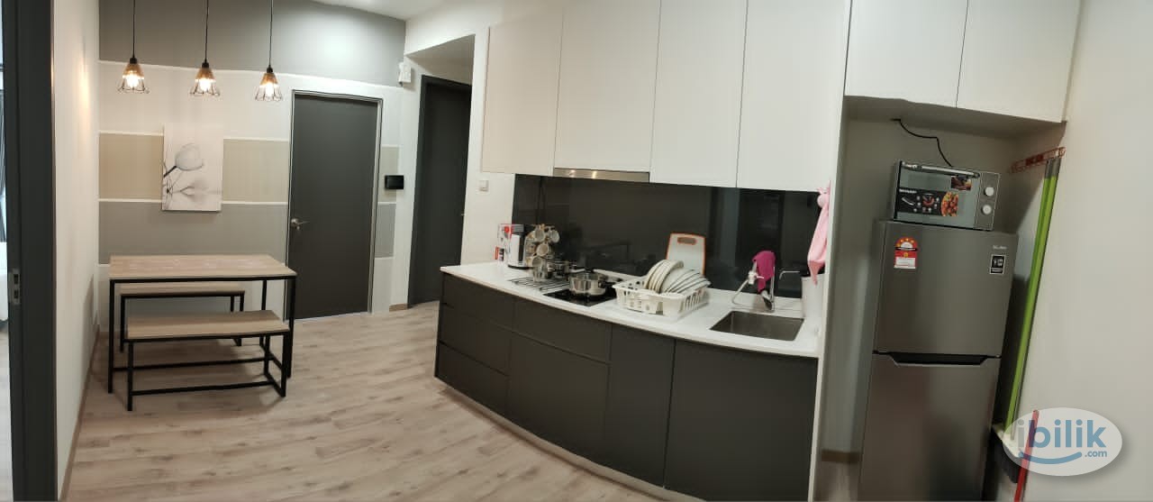Image 4 of [✨Nov] Master room @ Emporis, 3mins drive to Segi, Doorstep to Jaya Grocer/Ninso/Coffee shop/Mamak/Cafe, 8mins to Sunway Nexis/Giza/Medical Centre - Room rental in 