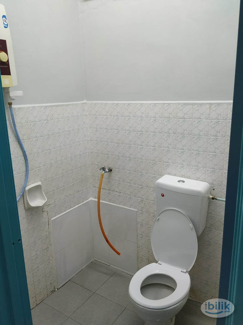 Image 3 of Middle Room at Kelisa Apartment, Taman Inderawasih, Seberang Jaya, Penang - Room rental in 