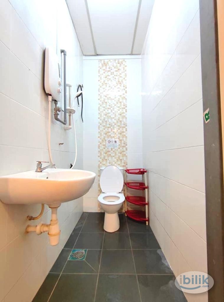 Image 3 of 👉Low deposit✨ Room for rent at Kota Damansara, 2min walk to MRT Surian , Sunway Giza Mall, l, - Room rental in 