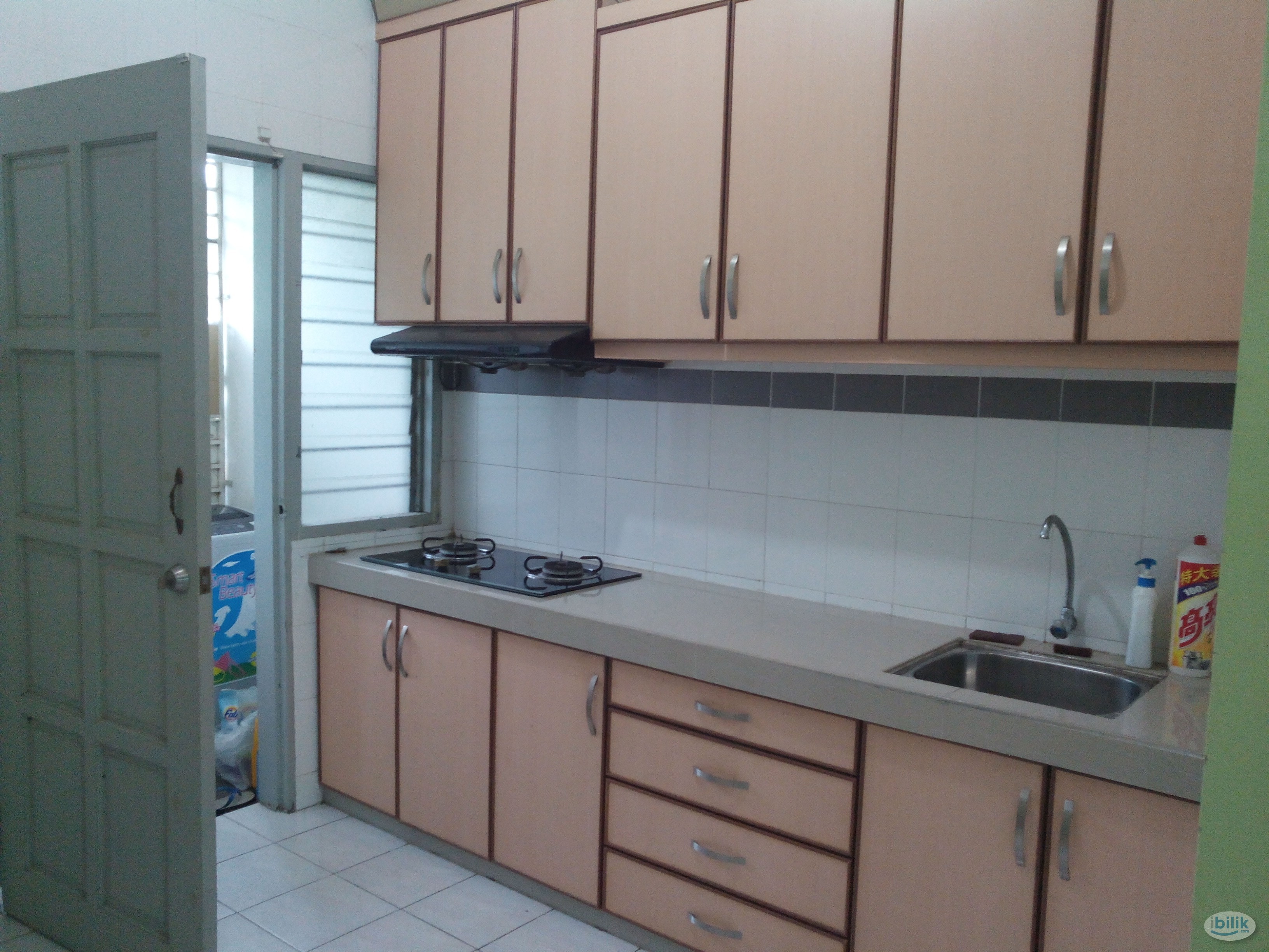 Image 2 of Aircond room free WiFi at Taman Klang Utama nr Bandar bukit raja Kapar Jalan Meru - Room rental in 