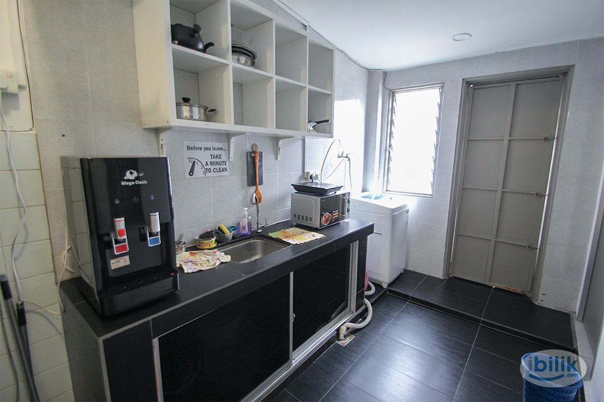 Image 2 of Single Room with bathroom & ac - Room rental in 
