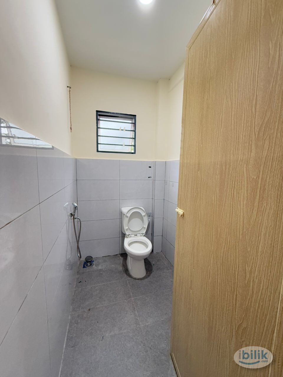 Image 2 of 10 MIN WALKING DISTANCE TO LRT IOI MALL PUCHONG😮🚶‍➡️‼️Zero Deposit Allow😉Near Maybank,Speedmart,7 Eleven 2 min Walking🚶‍➡️‼️ - Room rental in 