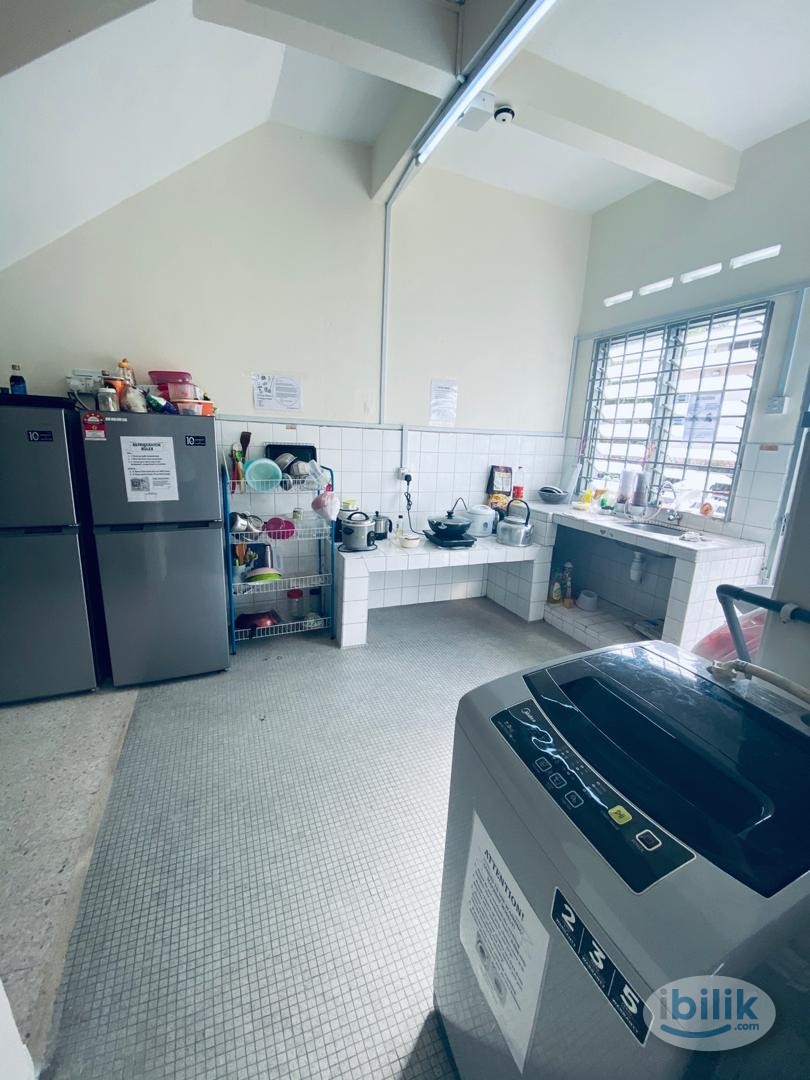 Image 3 of 10 MIN WALKING DISTANCE TO LRT IOI MALL PUCHONG😮🚶‍➡️‼️Zero Deposit Allow😉Near Maybank,Speedmart,7 Eleven 2 min Walking🚶‍➡️‼️ - Room rental in 