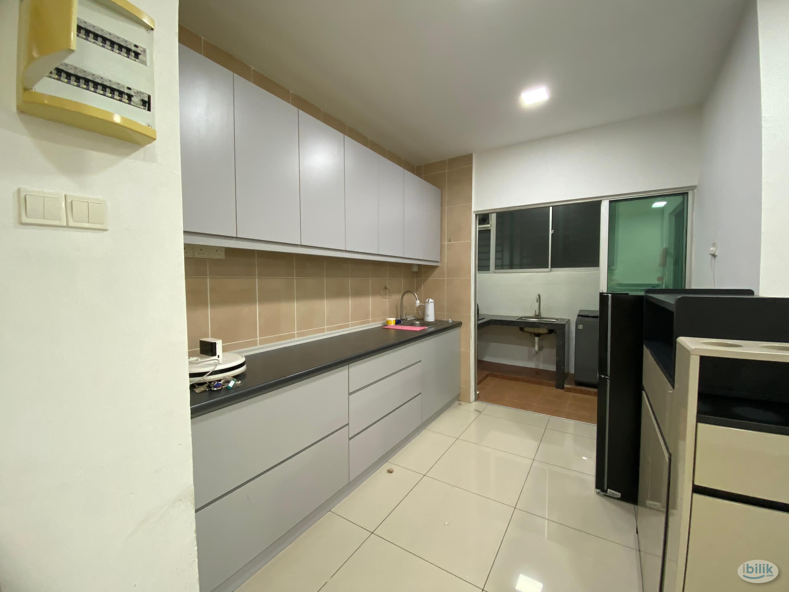 Image 3 of BALCONY ROOM @ OUG PARKLANE - Room rental in 