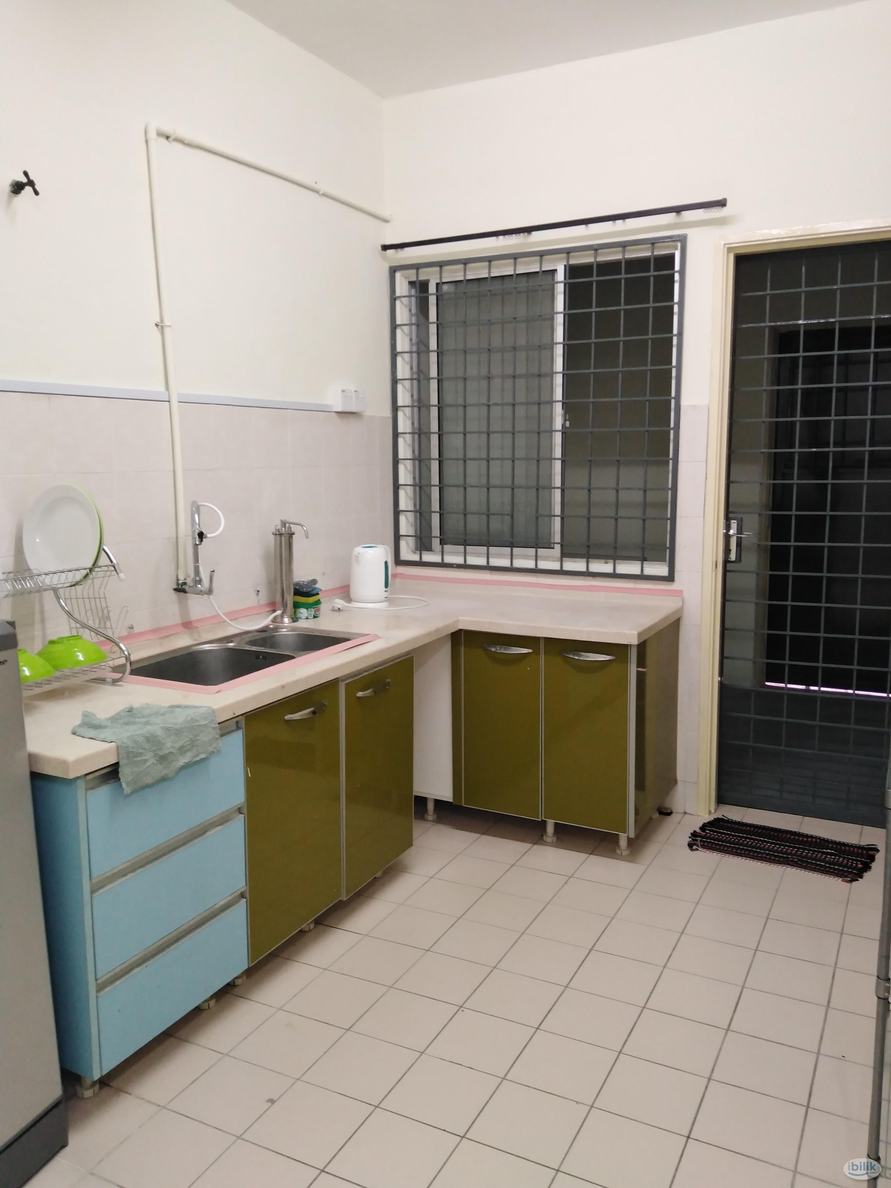 Image 3 of Batu Berendam single room with aircond - Room rental in 