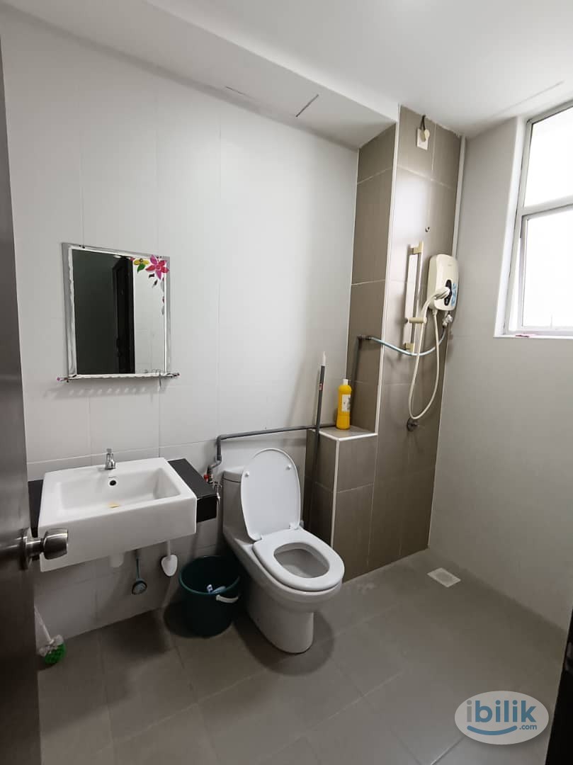 Image 2 of Male Room at SuriaMas Suites @ Larkin JB Town - Room rental in 