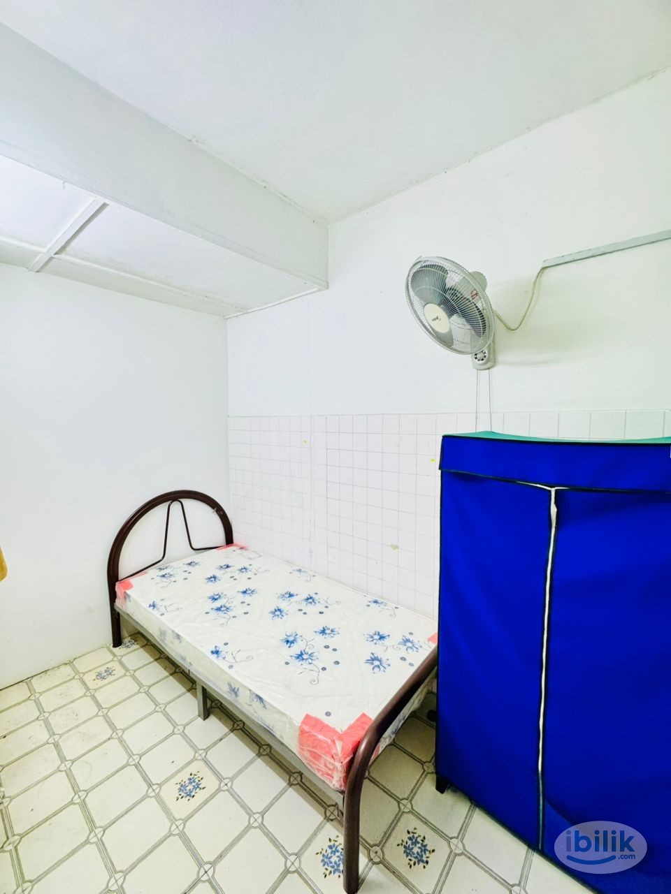 Image 1 of Room for rent at SS20 Damansara Kim🙇🏻‍♀️👻 - Room rental in 