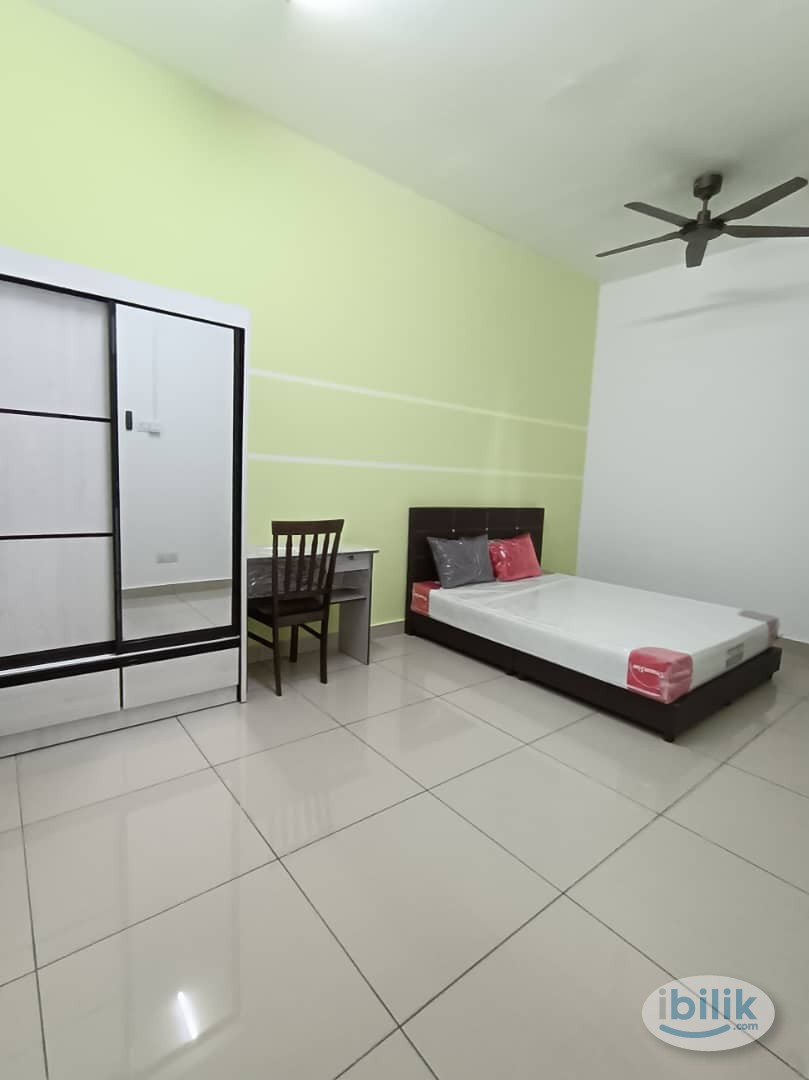 Image 1 of Male Room at SuriaMas Suites @ Larkin JB Town - Room rental in 
