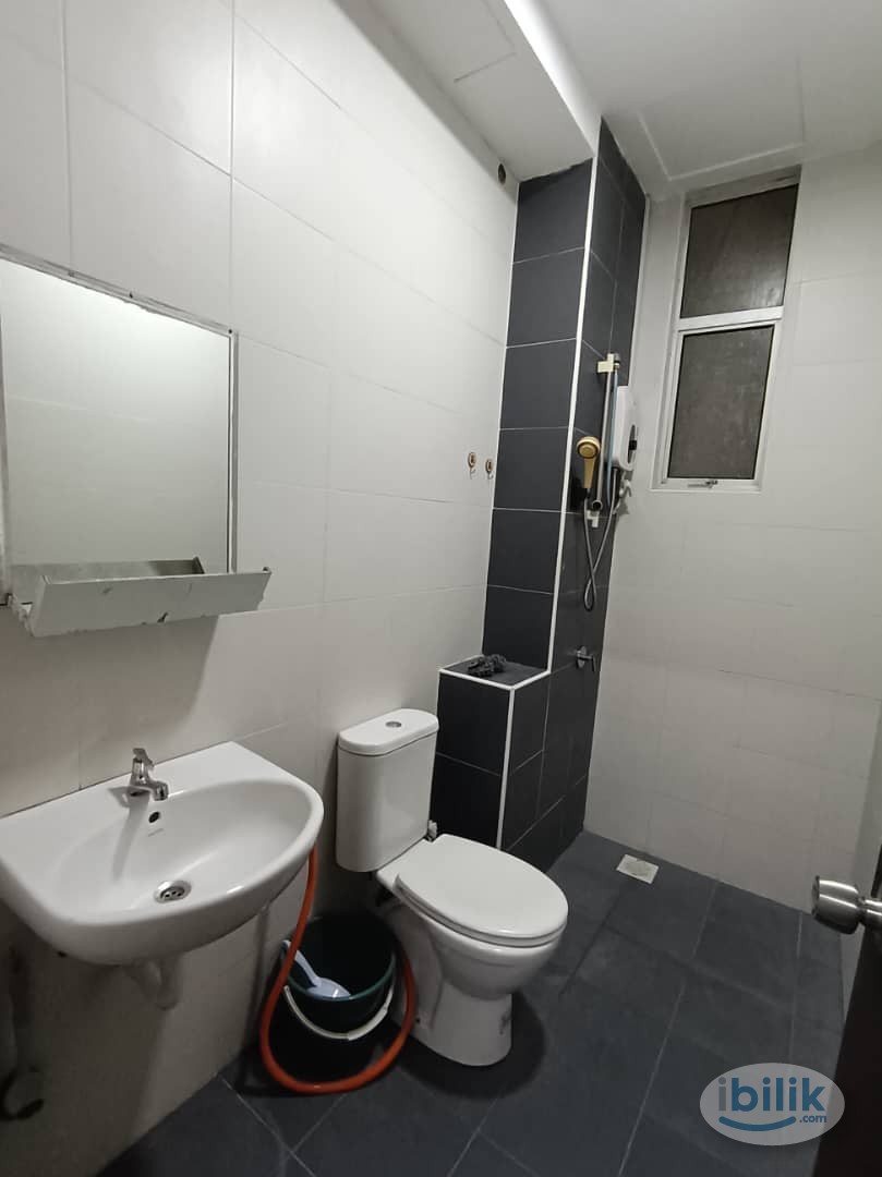 Image 2 of Male Room at SuriaMas Suites @ Larkin JB Town - Room rental in 