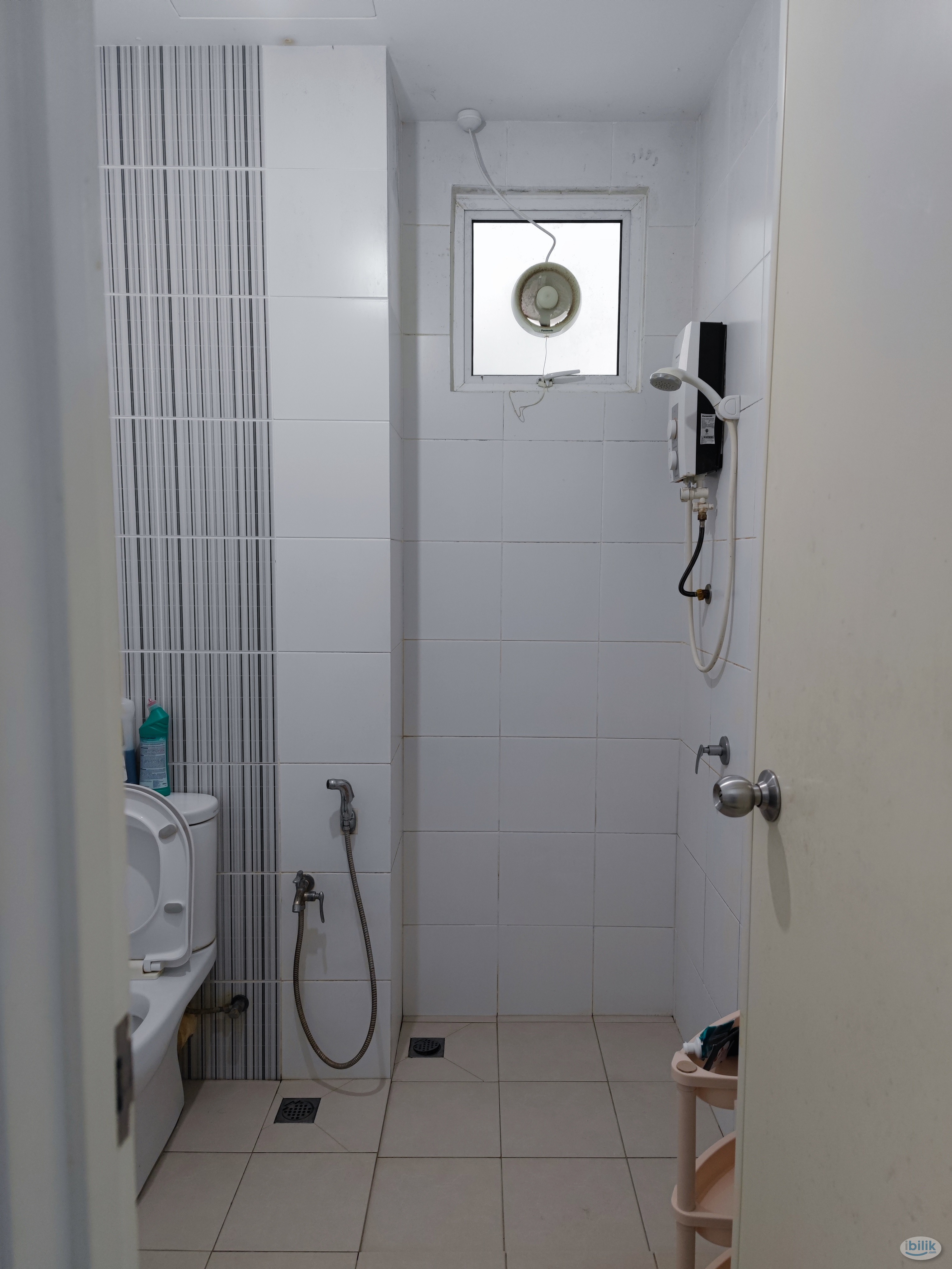 Image 3 of Middle Room at One Imperial, Sungai Ara - Room rental in 