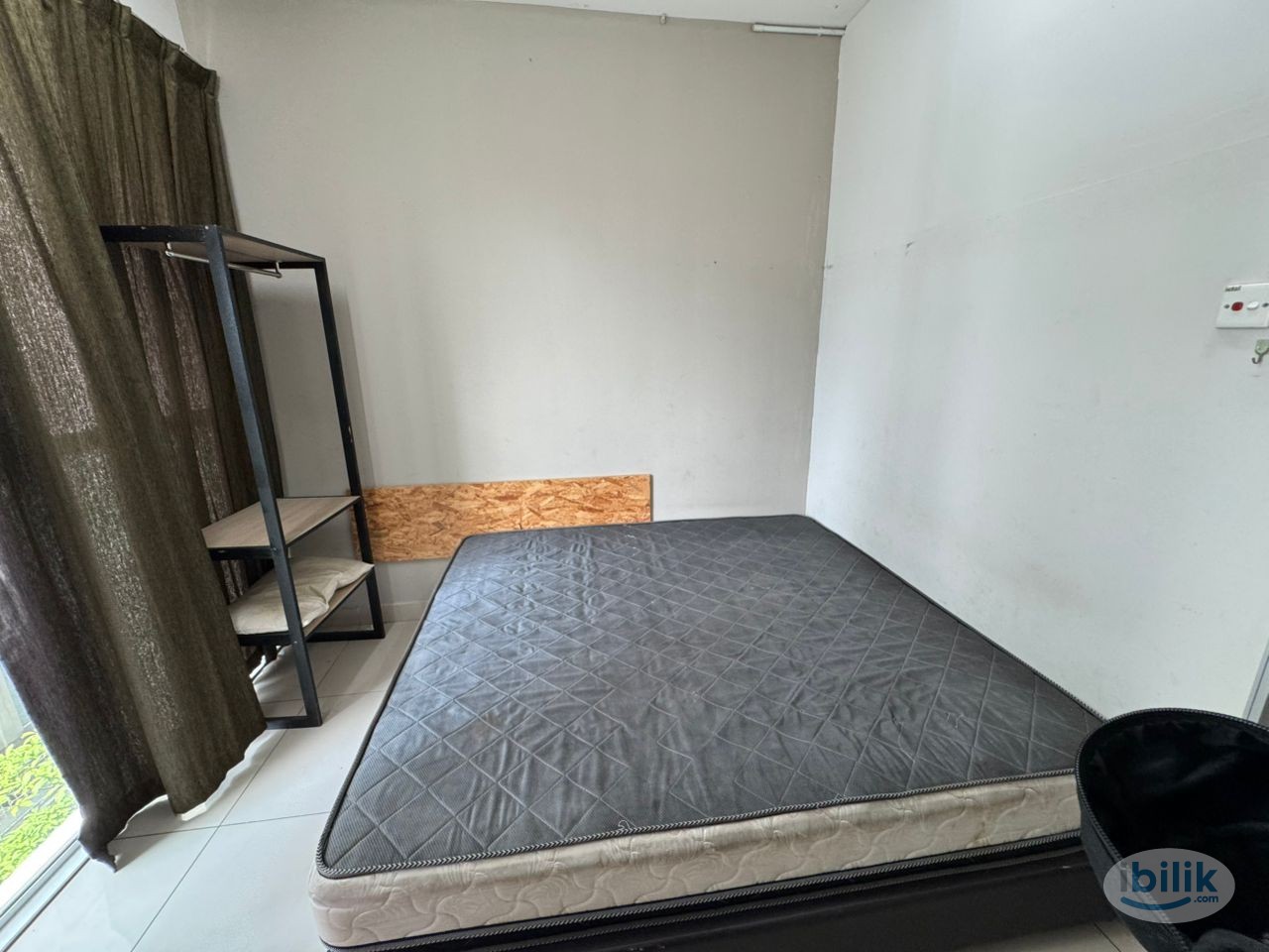 Image 4 of Middle Room  QUEENSIZE FANS ONLY at Pacific Place, Ara Damansara.. - Room rental in 