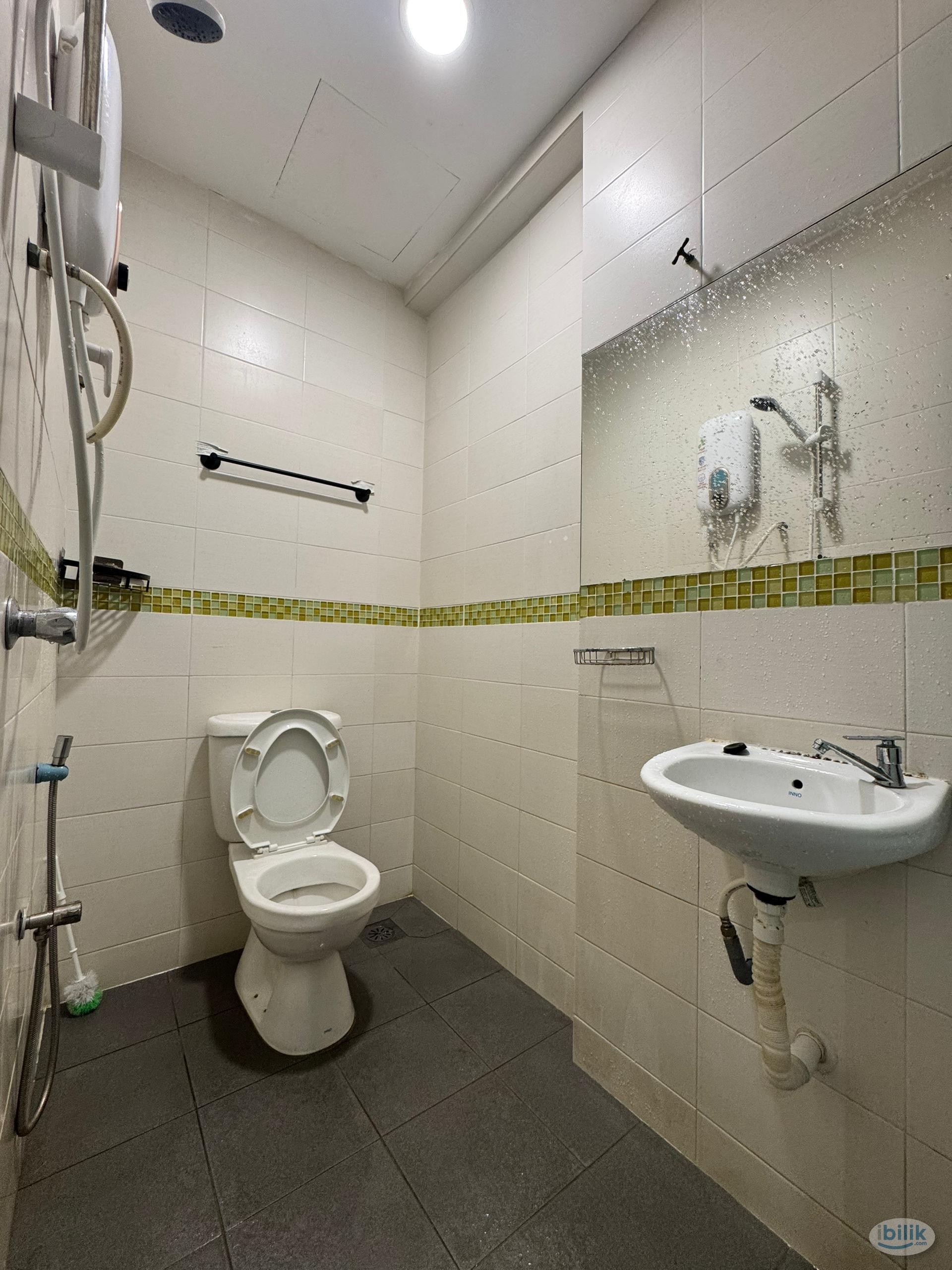 Image 2 of 5 Mins Walk to LRT SS15🚇 Free 5G WiFi🌐 Ready Move-In✅ - Room rental in 