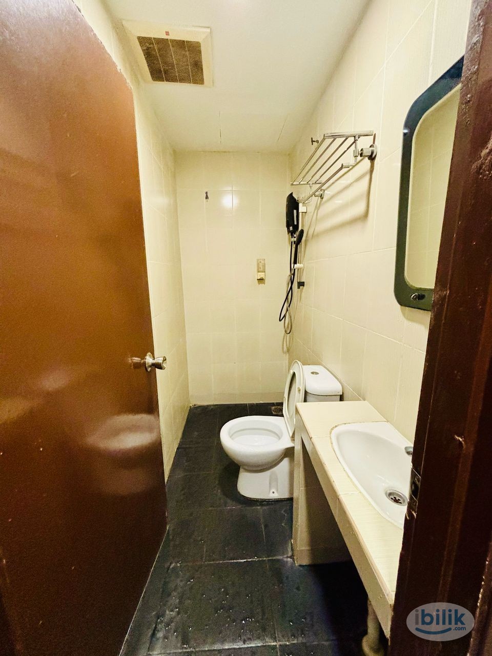 Image 3 of 🚶🏻‍♀️5mins Walking Distance to Taman Maluri MRT🚶🏻‍♀️⭐️Reasonable MASTER ROOM for rent at Taman Maluri ⭐️with PRIVATE BATHROOM ✨ - Room rental in 