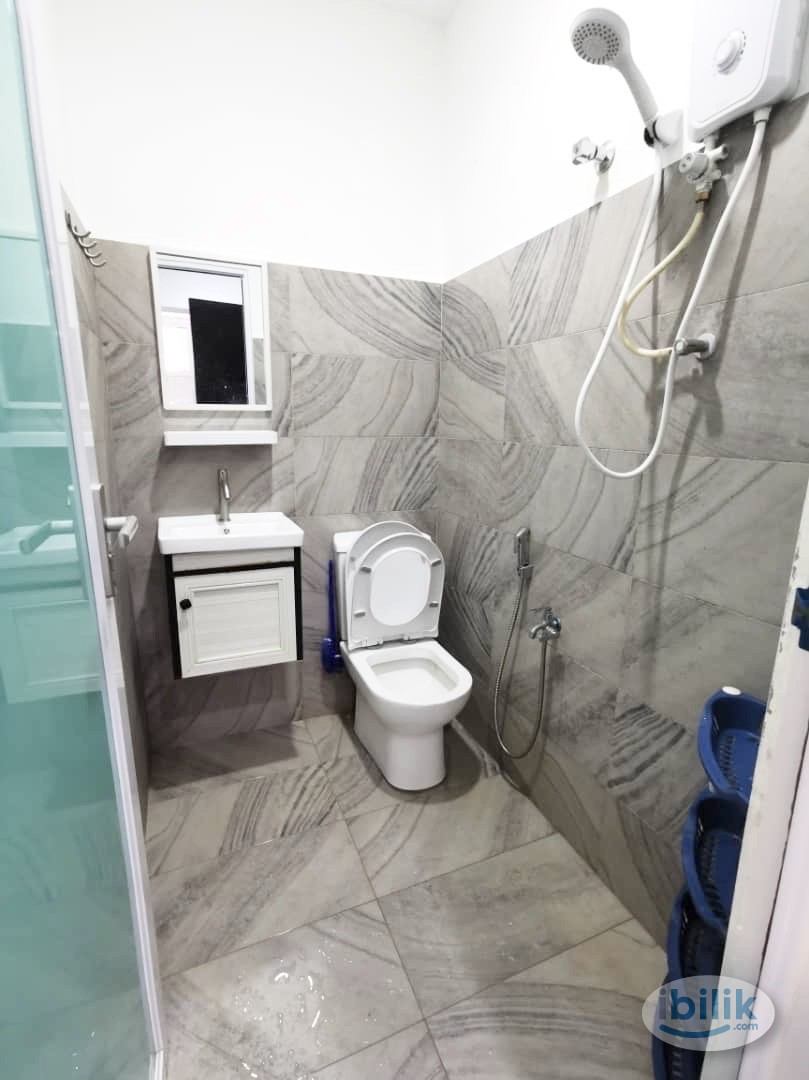 Image 3 of Female Unit Master Room at I-City, Shah Alam, Near UITM, Shah Alam Hospital - Room rental in 