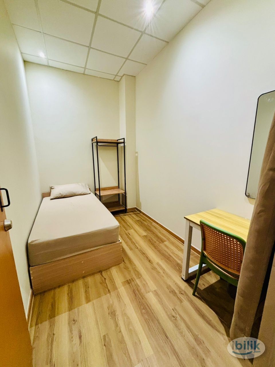 Image 2 of VERSE SUITE CONDO TO RENT, ZERO DEPOSIT - Room rental in 