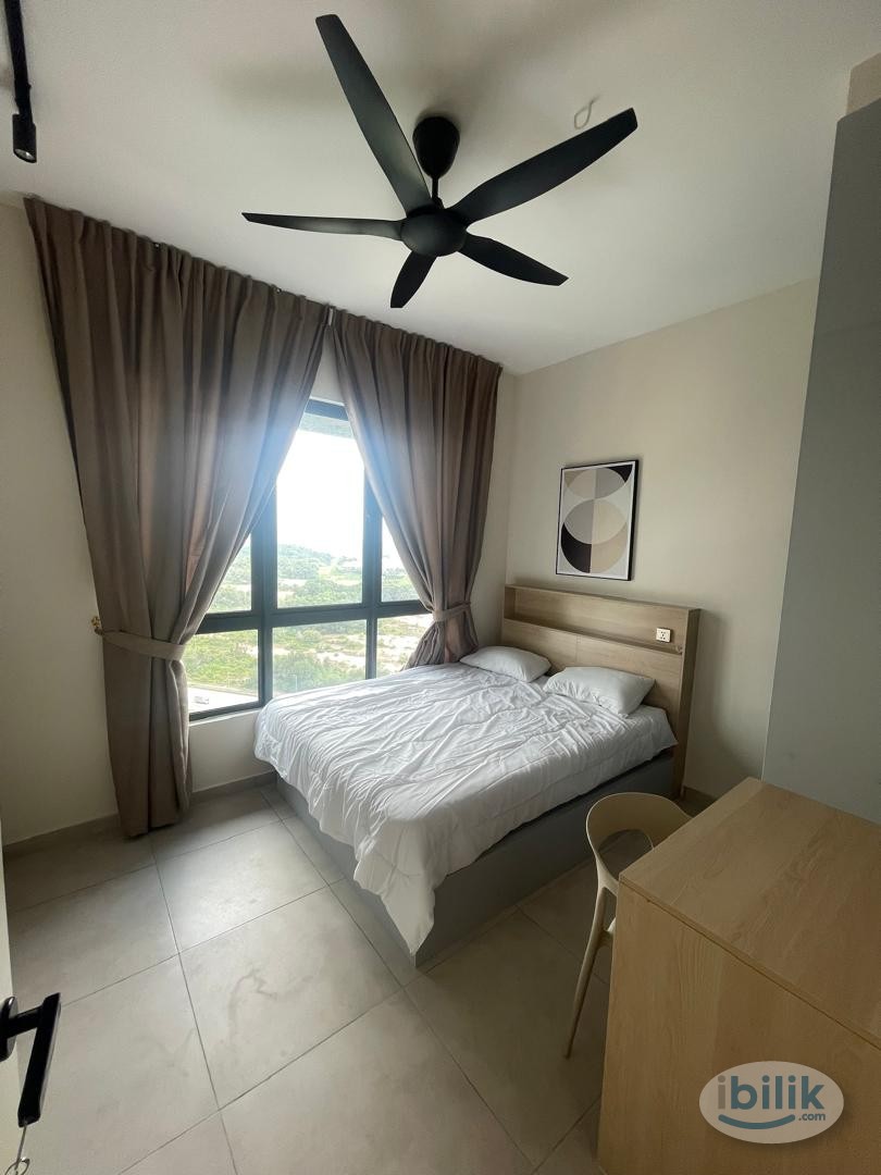 Image 1 of Zero Deposit Middle Room at Meta Residences Putra Permai, Seri Kembangan - Room rental in 