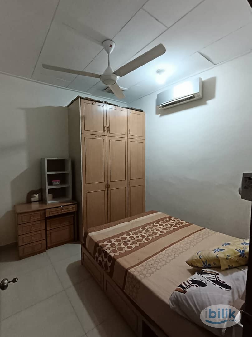 Image 3 of Medium Room at Taman Pelangi, Johor Bahru - Room rental in 