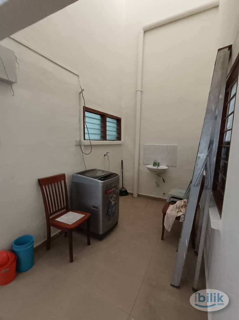 Image 4 of Medium Room at Taman Pelangi, Johor Bahru - Room rental in 
