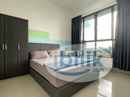 Room Rental in Kuala Lumpur - 【Whole Female + Public Transport】Middle Room for Rent